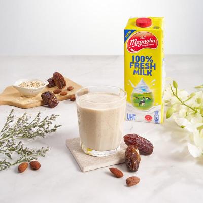 Kurma Almond Milk